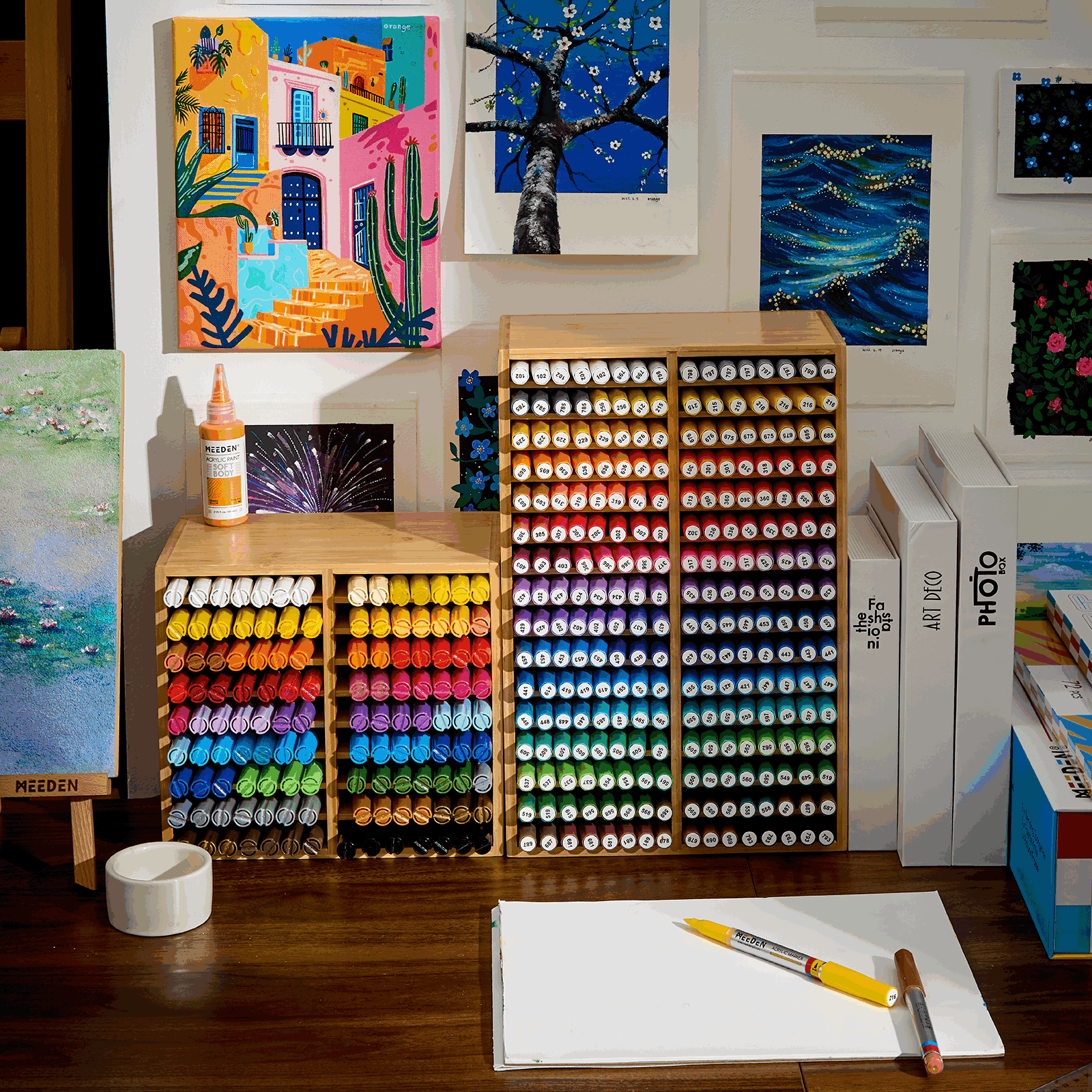 MEEDEN Rotating Bamboo 18 Compartments Marker Holder Organizer